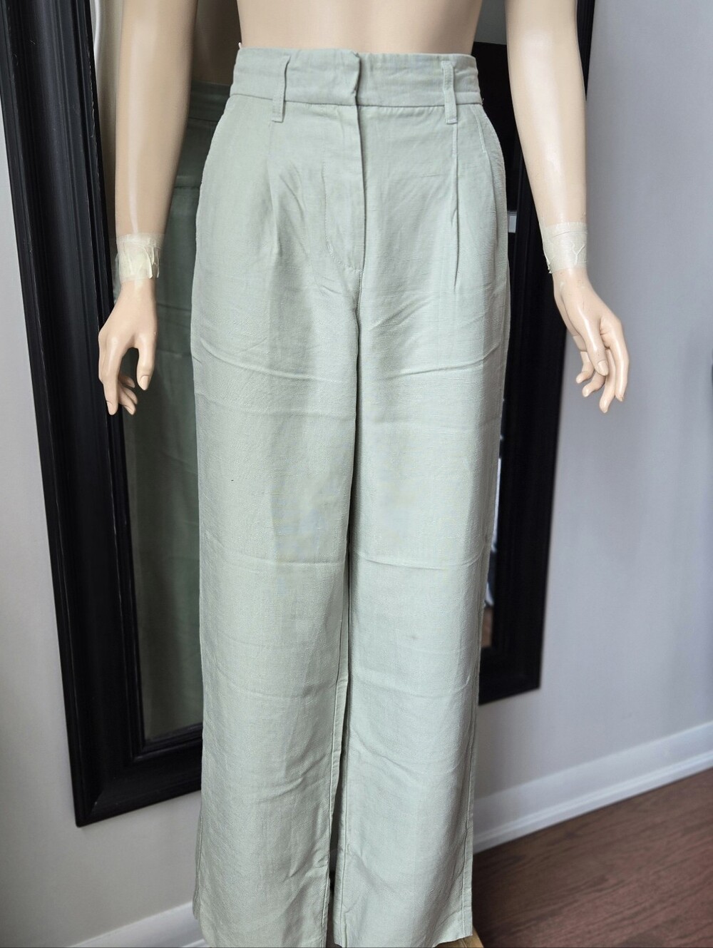 Wilfred Wide-Leg Chinos in Light Sage